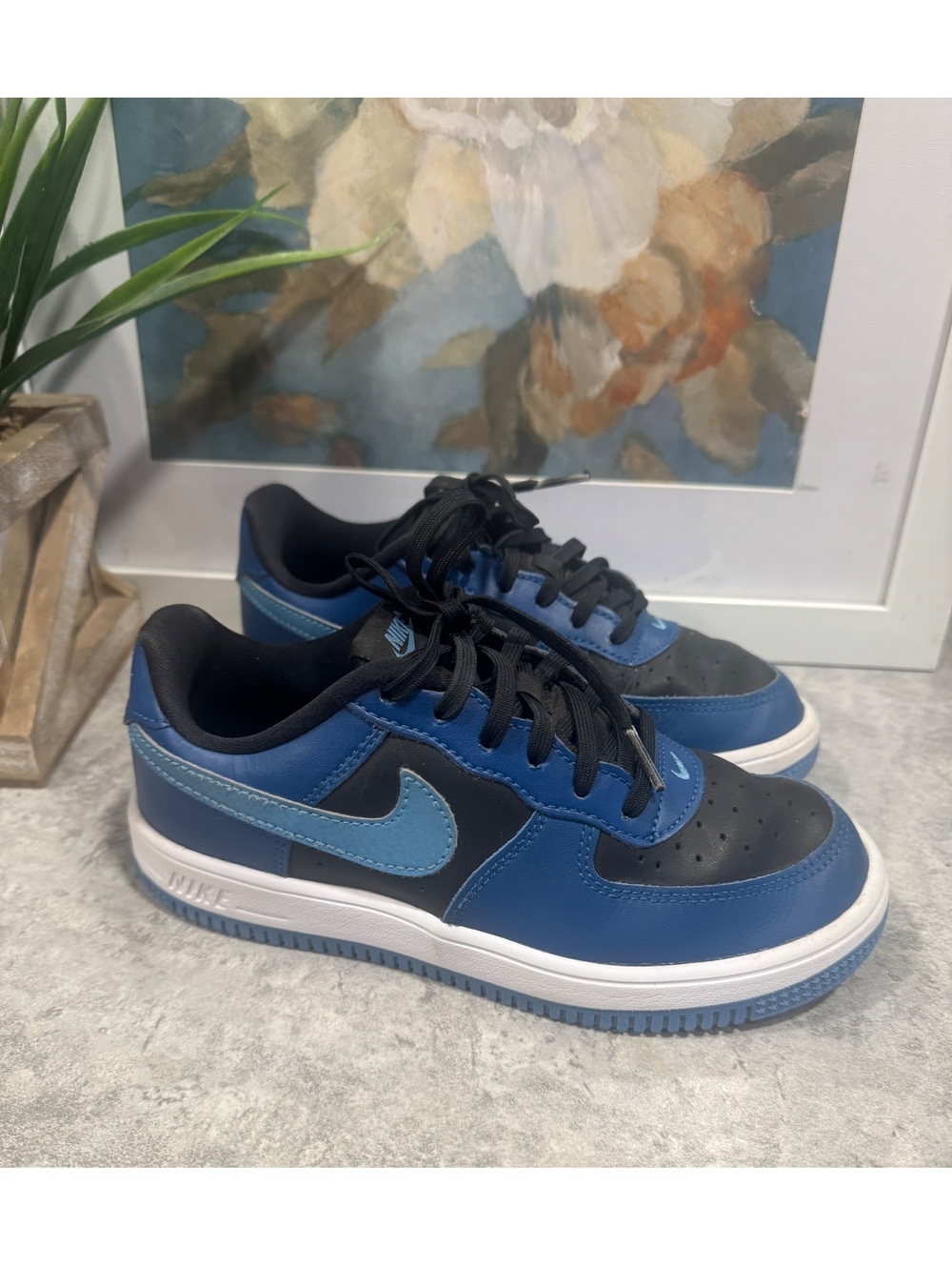Nike Air Force 1 Low Youth Sneakers, Size 2.5Y